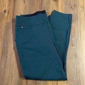 Maurice’s pull on forest green cropped/ankle pants with a stretchy waist.